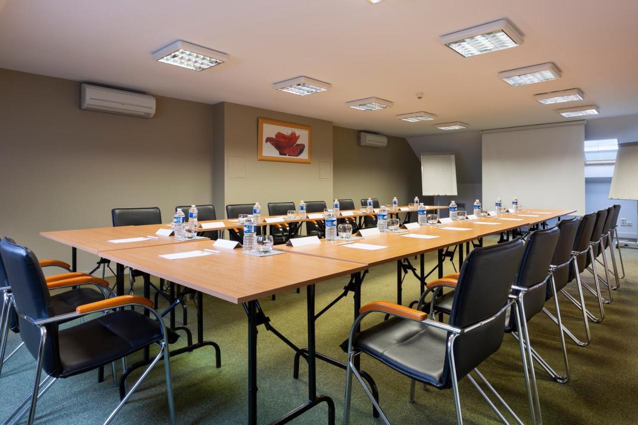 Comfort Hotel Orleans Saran Bagian luar foto