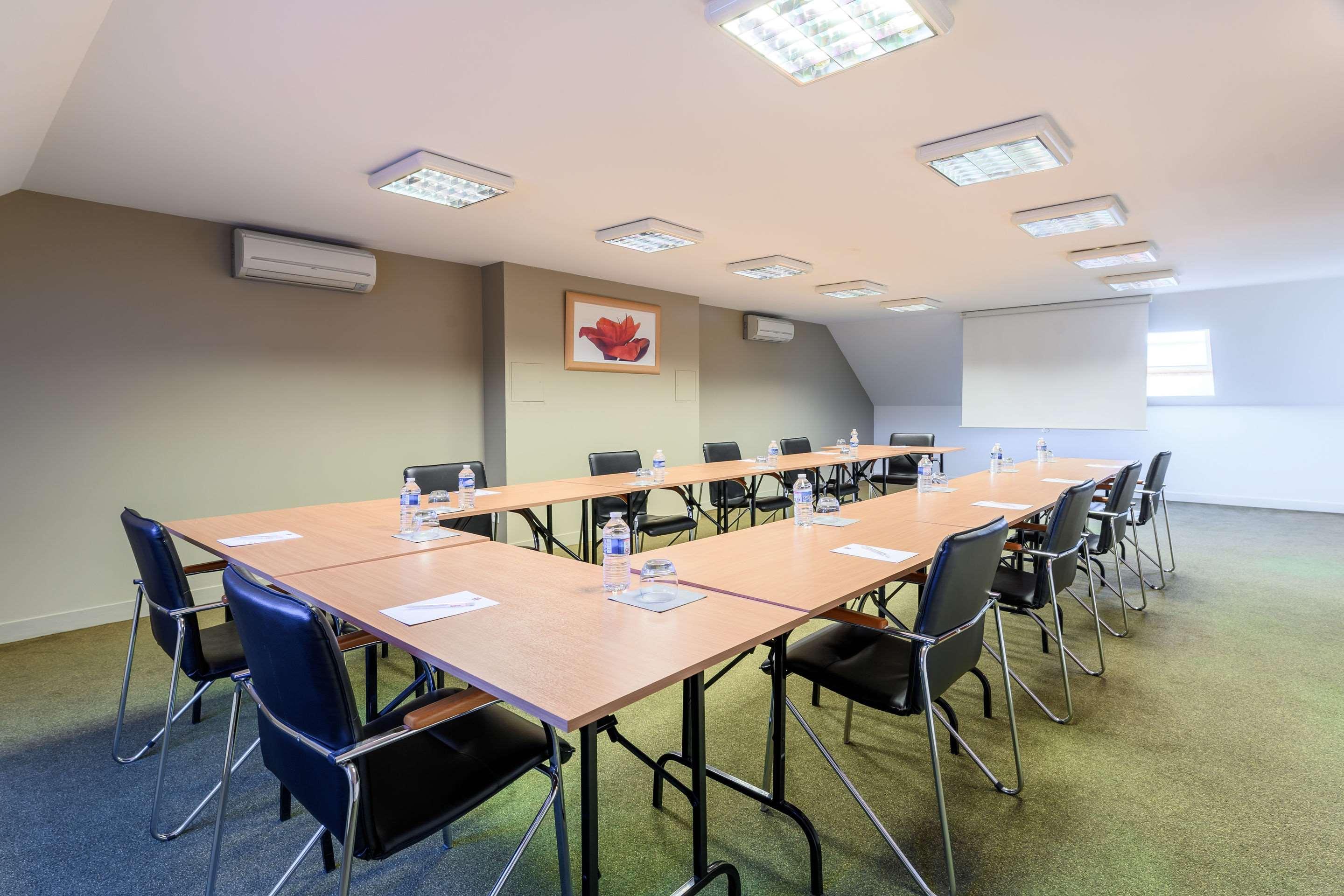 Comfort Hotel Orleans Saran Bagian luar foto