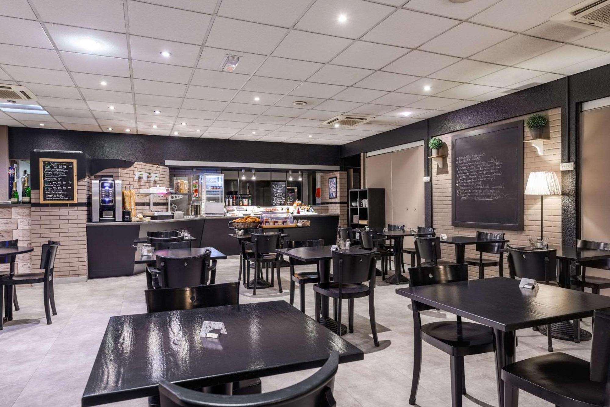 Comfort Hotel Orleans Saran Bagian luar foto