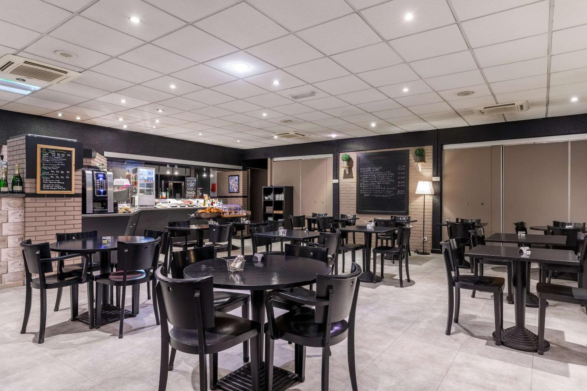 Comfort Hotel Orleans Saran Bagian luar foto