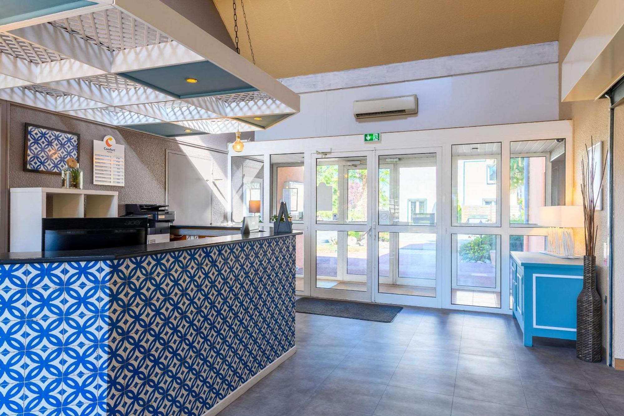 Comfort Hotel Orleans Saran Bagian luar foto