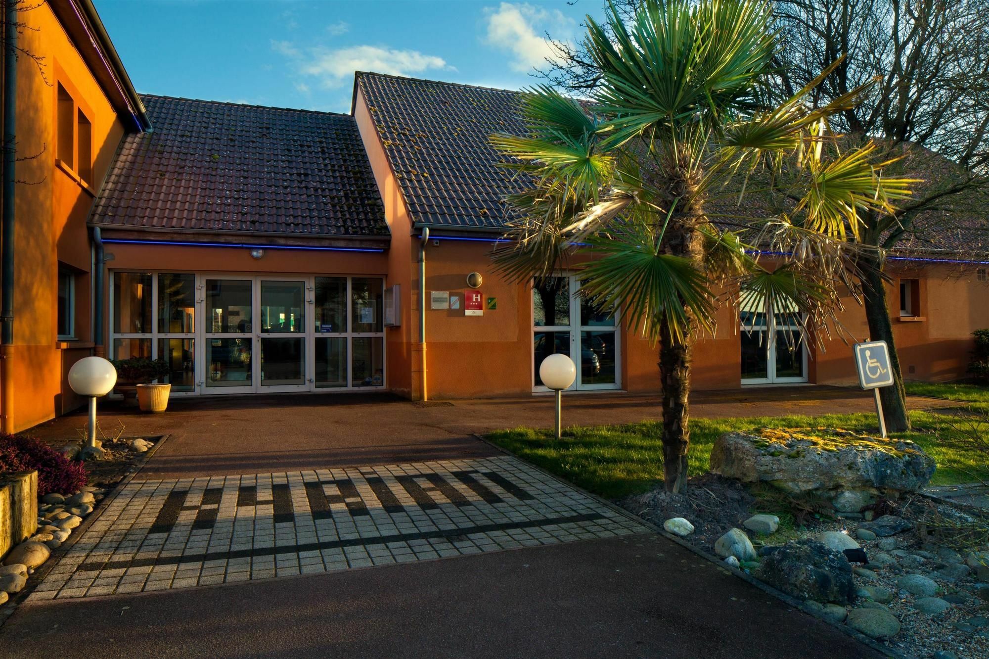 Comfort Hotel Orleans Saran Bagian luar foto